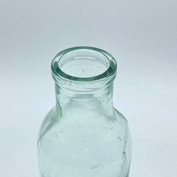Early Heavy Bottle Jar UV Reactive No Chips No Breaks Collectible Primitive Farm - Picture 5 of 13